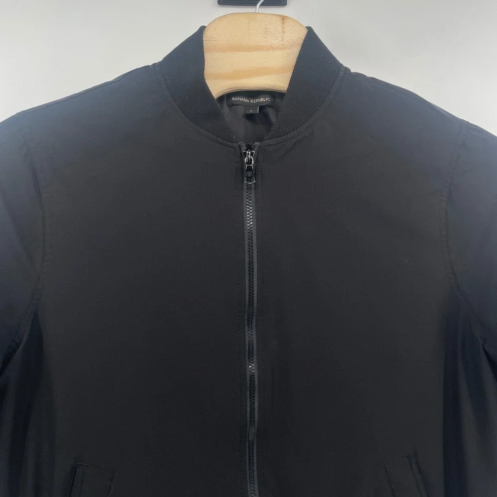 Banana Republic Bomber Jacket Mens Large Black Zip Up Ribbed Trim Lightweight
